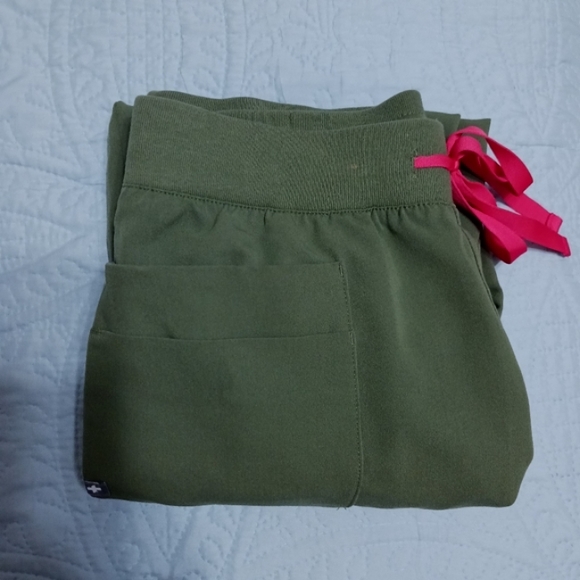 Figs Pants & Jumpsuits Figs Nepal Jogger Scrub Pants Sz S Skinny